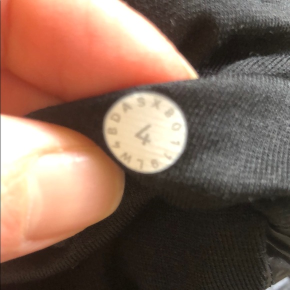 EUC Lululemon All Roads half-zip jacket - Picture 4 of 5